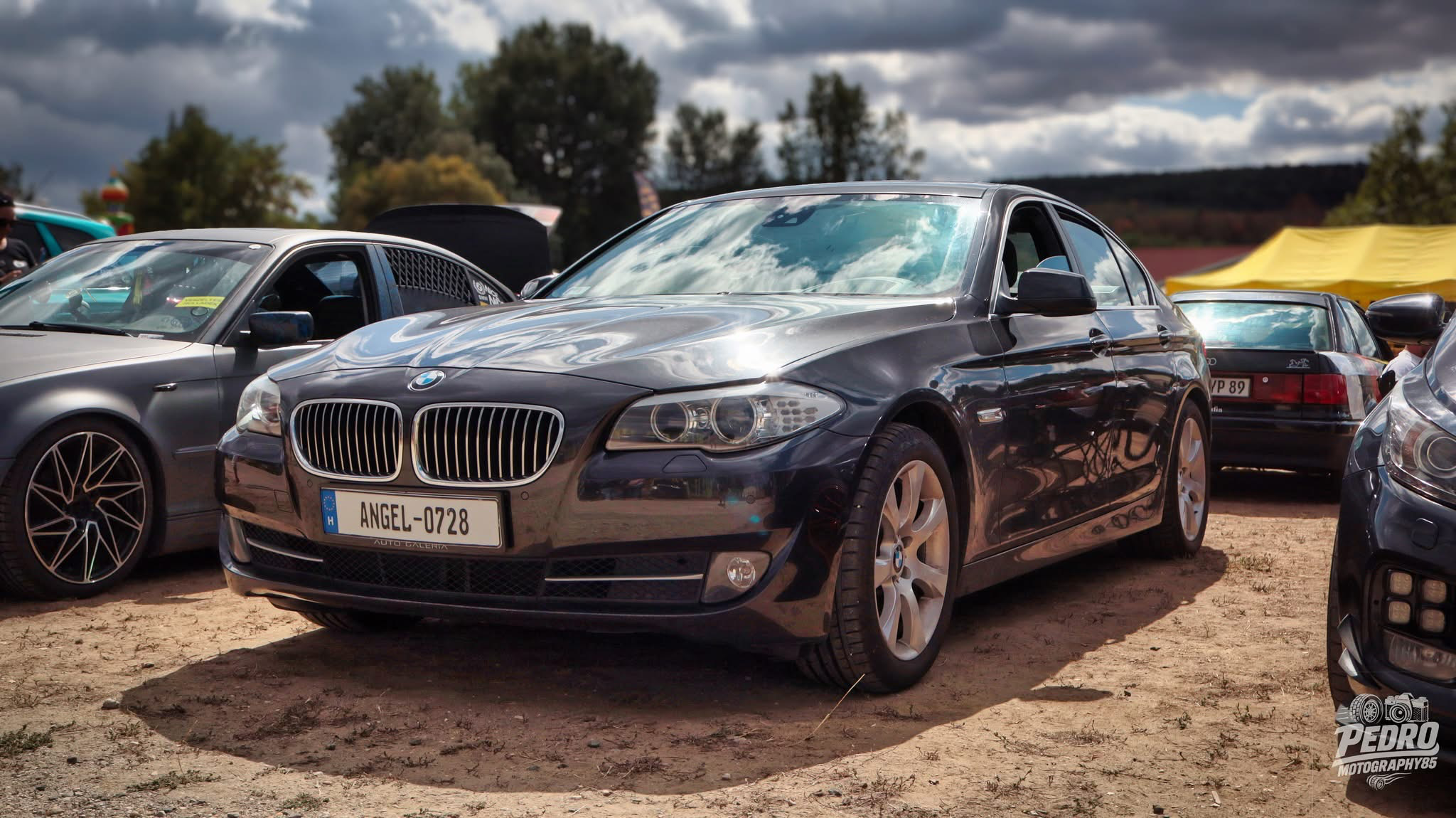 BMW 523i